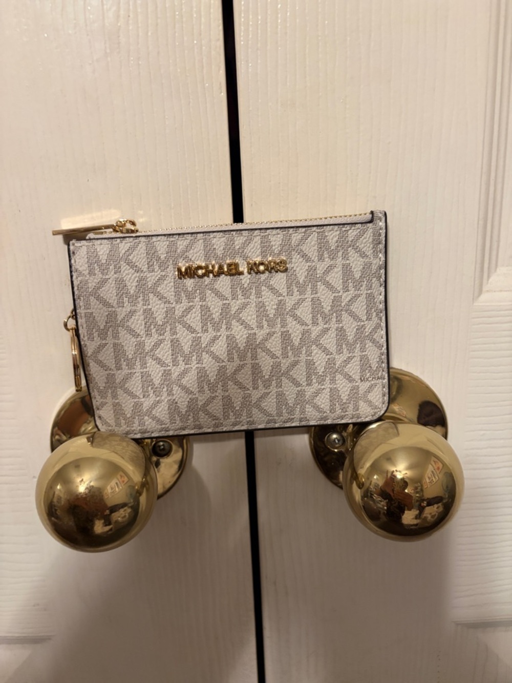Michael Kors Gray & White Signature Zip Card Case